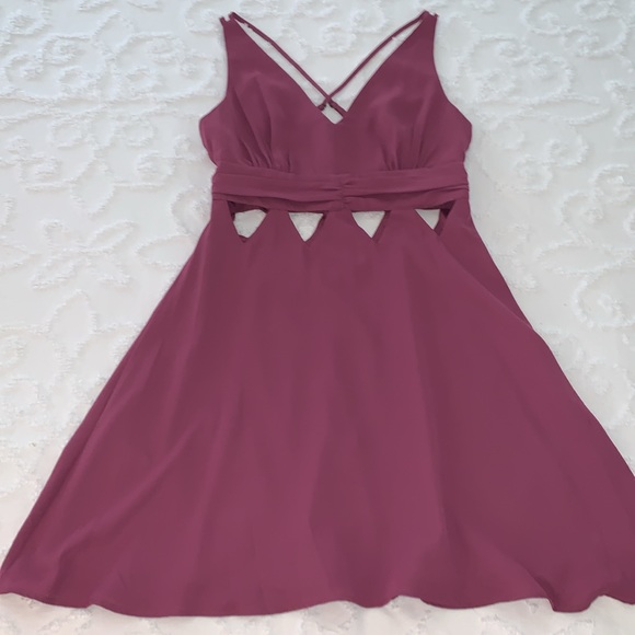 BCBG CUTOUT MINI DRESS STRAPPY BACK - Picture 6 of 9